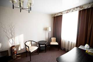 Гостиница НикОль Пермь Номер люкс (с завтраком)-2